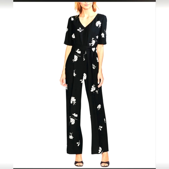 Vince Camuto Tossed Flowers Black White Floral printed Elbow Sleeve Jumpsuit 14 - Picture 1 of 15